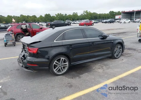 2018 Audi A3 2.0T Premium/2.0T Tech Premium из США, поврежденный, VIN WAUGUGFF0J1027957
